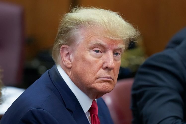 Donald Trump announcing the Gaza peace agreement and Hamas disarmament plan