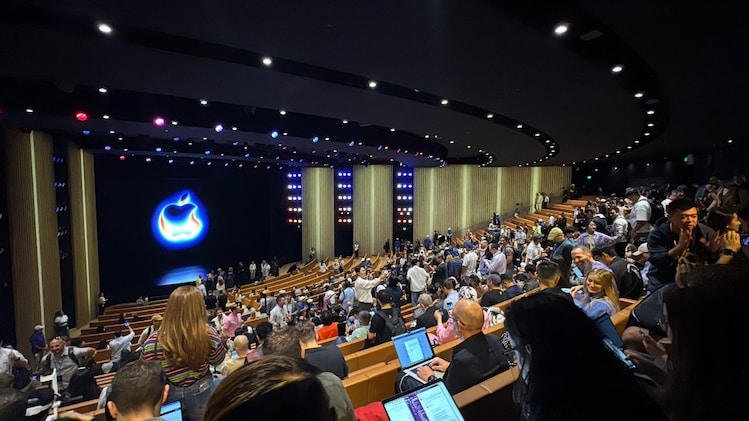 iPhone 18 Pro launch event date announcement concept