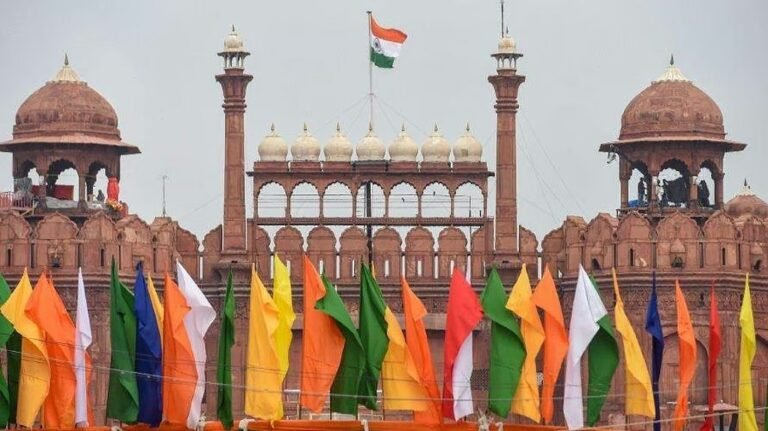 Delhi Police security check near Red Fort for Independence Day